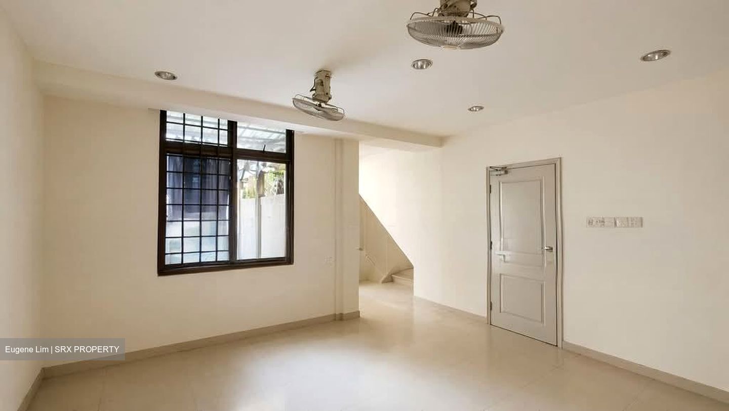 Lorong 17 Geylang (D14), Apartment #568749711